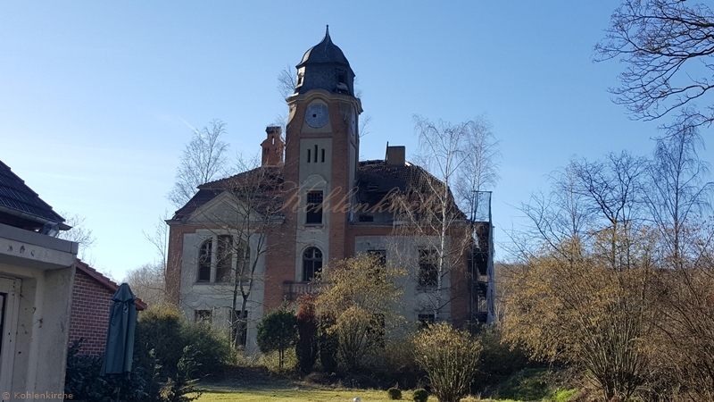 Kohlenkirche: Verwaltung Außen